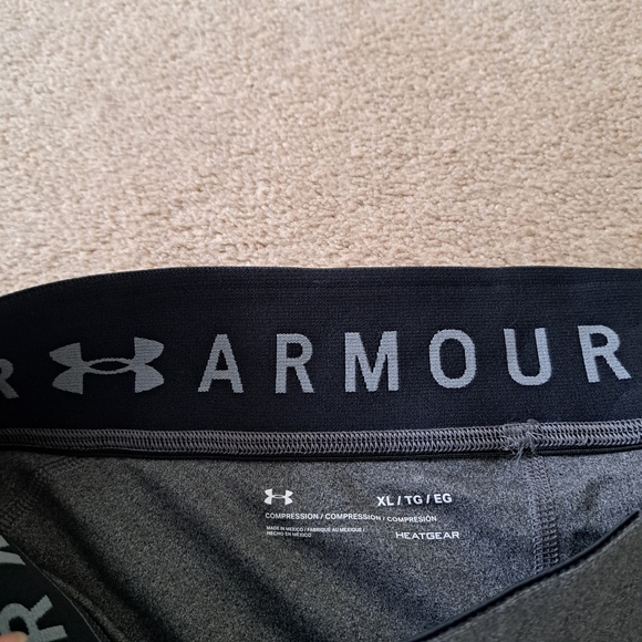 Under Armour Compression Shorts Womens Size XL Grey UA Heat Gear Middy NWT - Picture 5 of 9